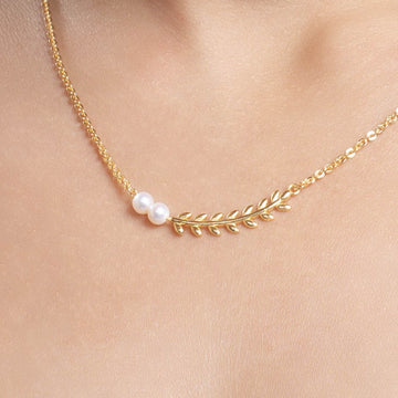 Serene Leaves Pearl Pendant