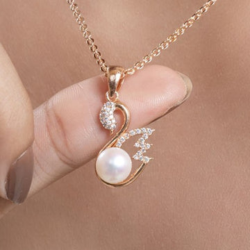 Regal Swan Pearl Pendant