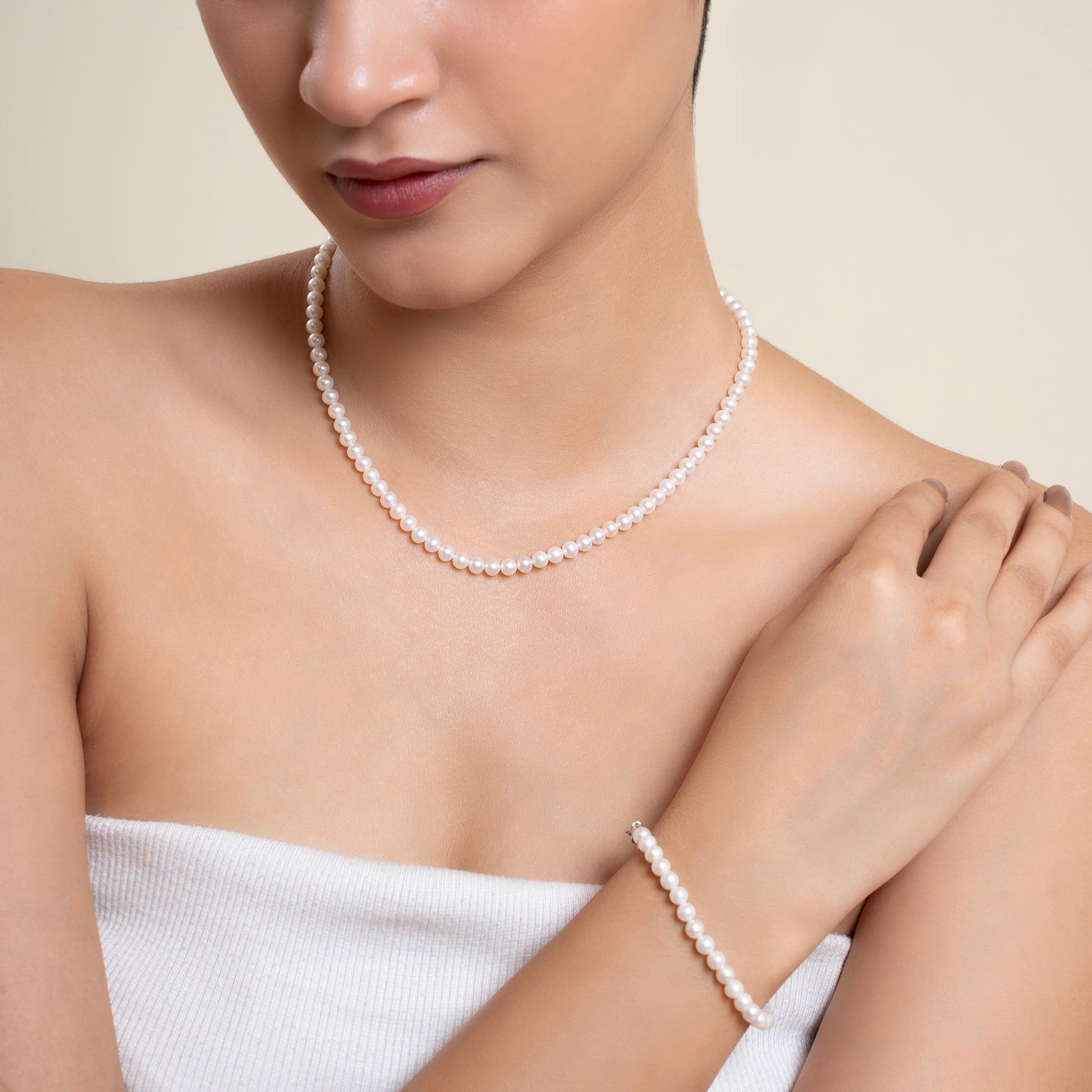 Classic 5-6 mm Round Pearl Necklace and Bracelet