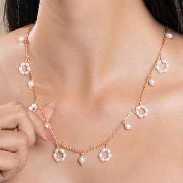 Blooming Flowers Pearl Necklace