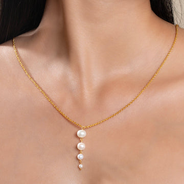 Classic Graduated Pearl Necklace