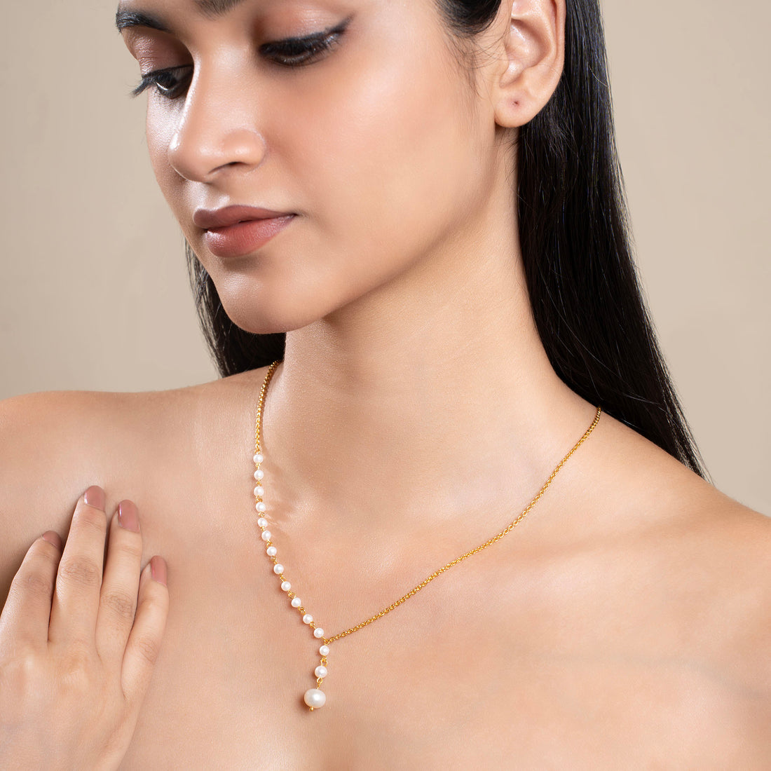 Delicate Sequential Pearl Necklace