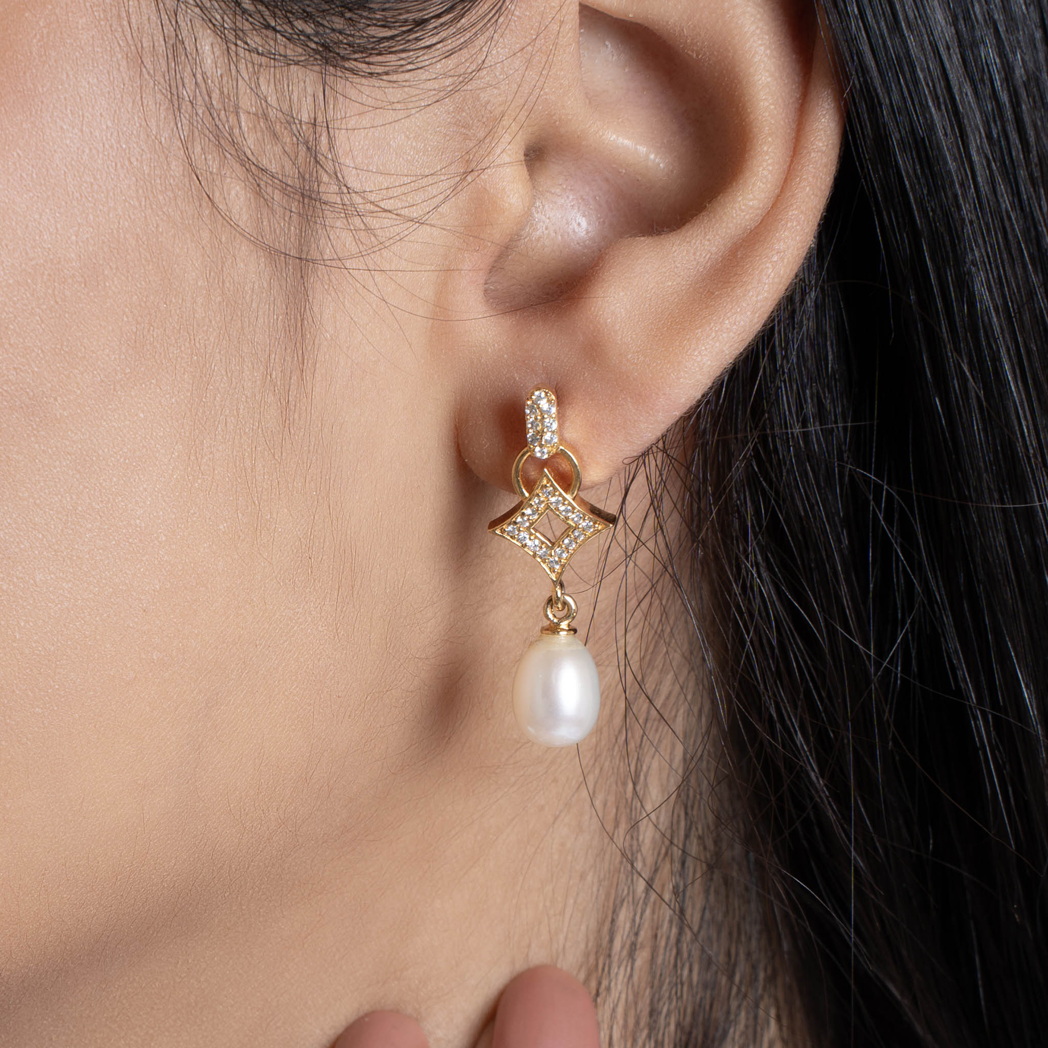 Timeless Square Pearl Earring