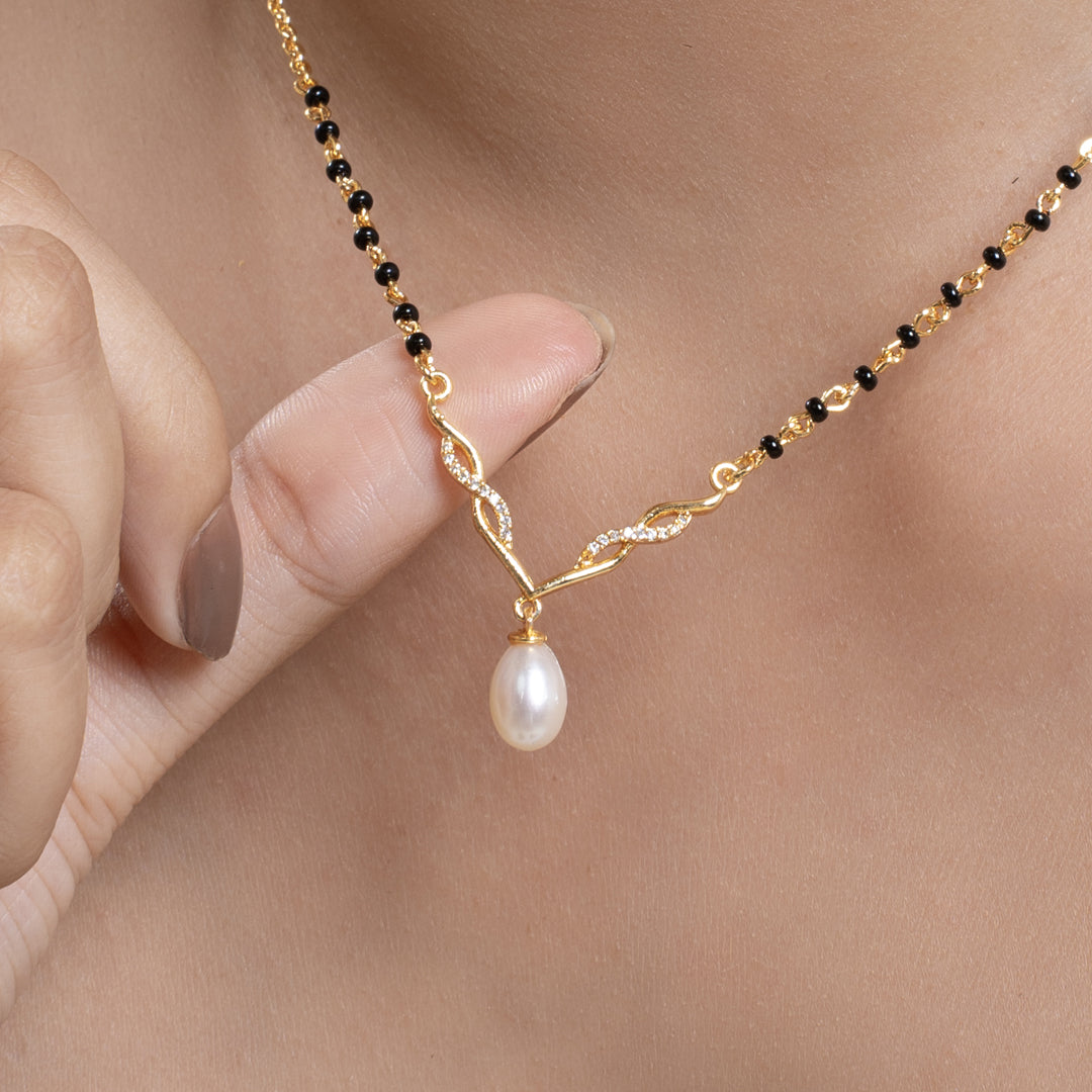 Intertwined Luxury Pearl Mangalsutra