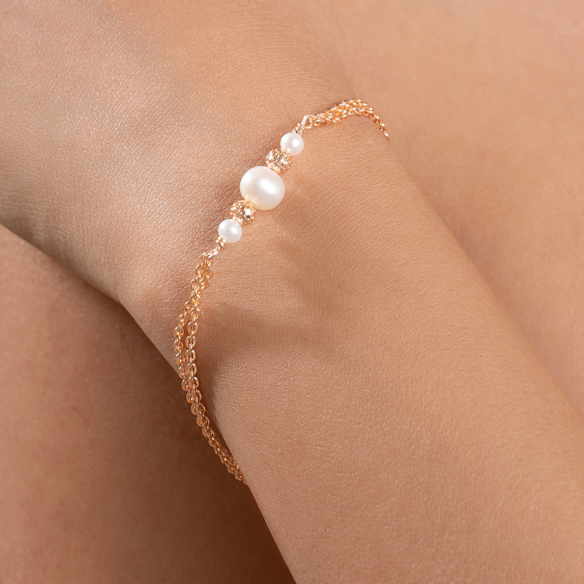 Luminous Pearl Bracelet