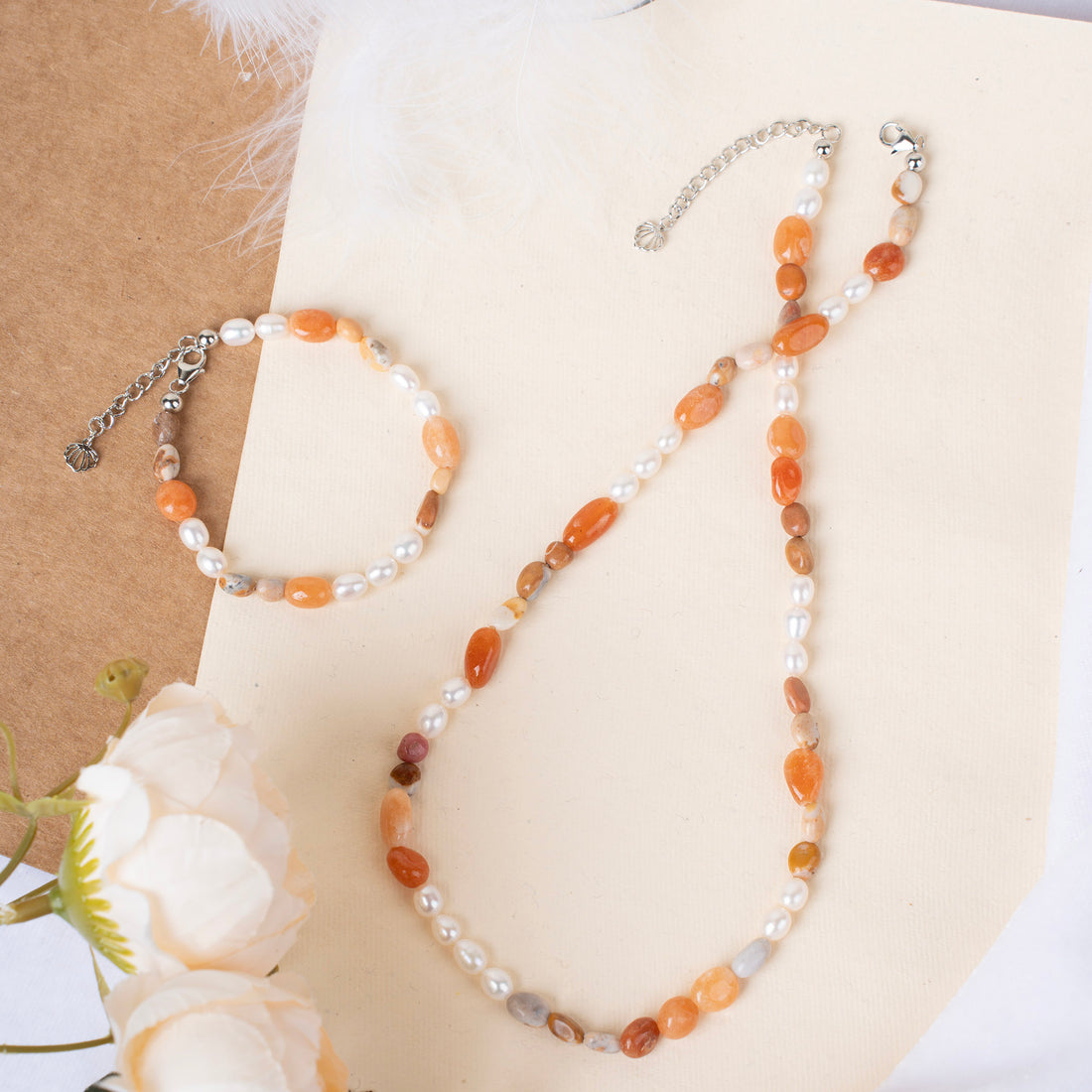 Natural Red-peach Aventurine and White Turquoise with Pearl Necklace