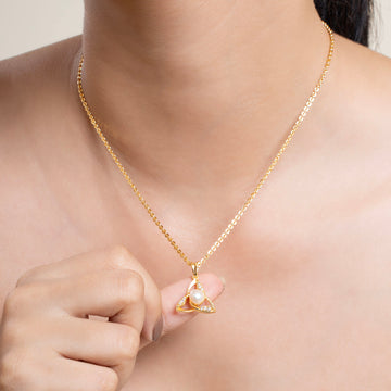 Trinity Knot Pearl Pendant