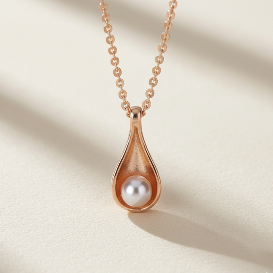 Dewdrop Pearl Pendant